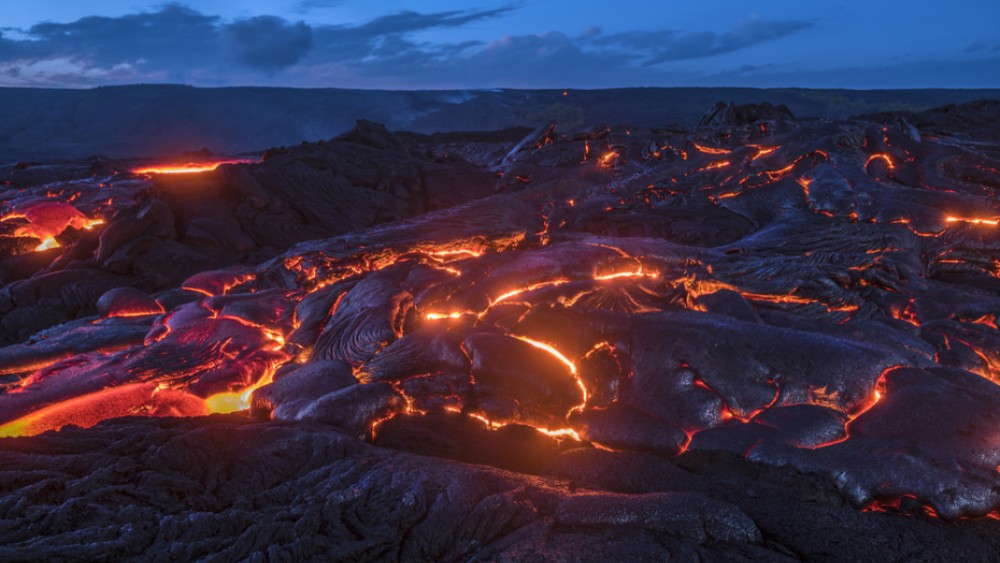 Huge Fissure Opens On Hawaiian Volcano As More Eruptions Expected