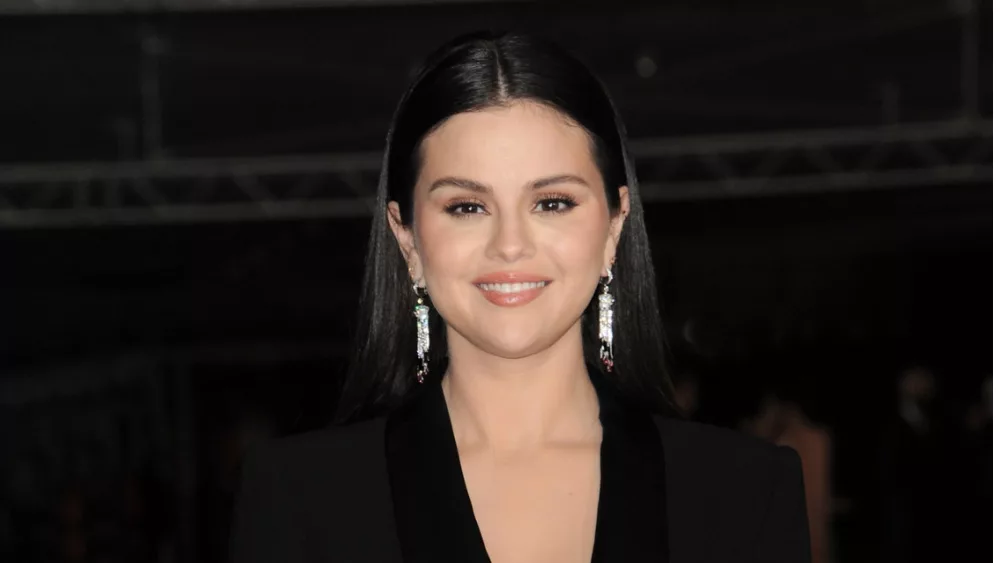Selena Gomez to portray Linda Ronstadt in new biopic film - Vimarsana News