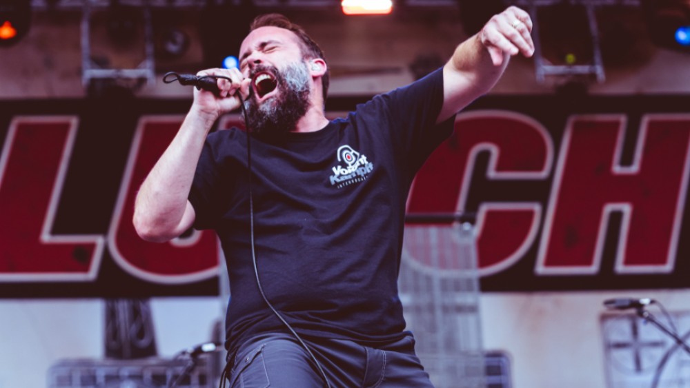 Clutch Vocalist Hospitalized After Fainting, Band Cancels NY Show 107