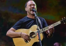 Dave Matthews Band singing in rock in rio 2019. RIO DE JANEIRO^ BRAZIL^ SEPTEMBER^ 29^ 2019