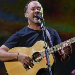 Dave Matthews Band singing in rock in rio 2019. RIO DE JANEIRO^ BRAZIL^ SEPTEMBER^ 29^ 2019