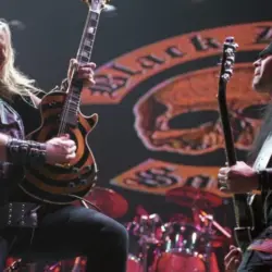 Guitarist/Vocalist Zakk Wylde of Black Label Society performs in concert August 22^ 2002 at the Pepsi Center in Denver^ CO.