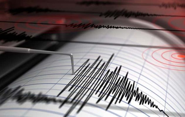 seismograph-and-earthquake-2