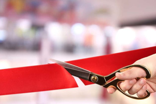 grand-opening-cutting-red-ribbon