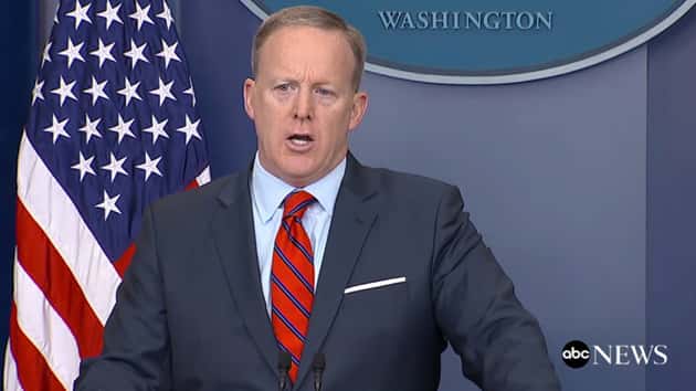 041117_seanspicerbriefing