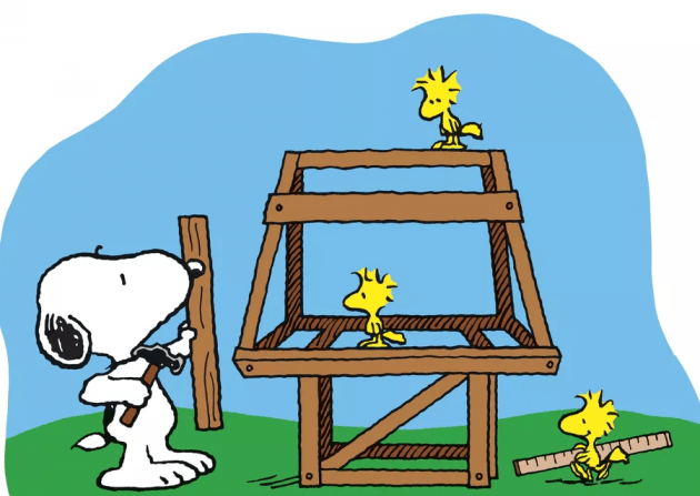 snoopy-building-house