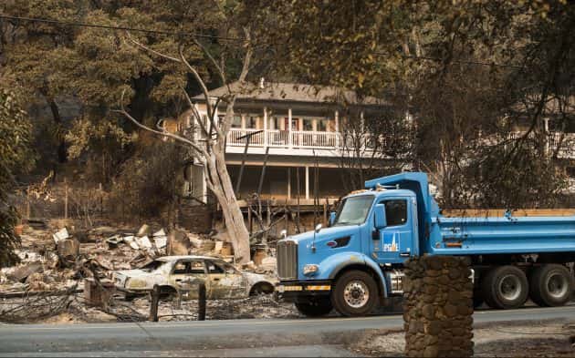 pge-utility-truck-glen-ellen