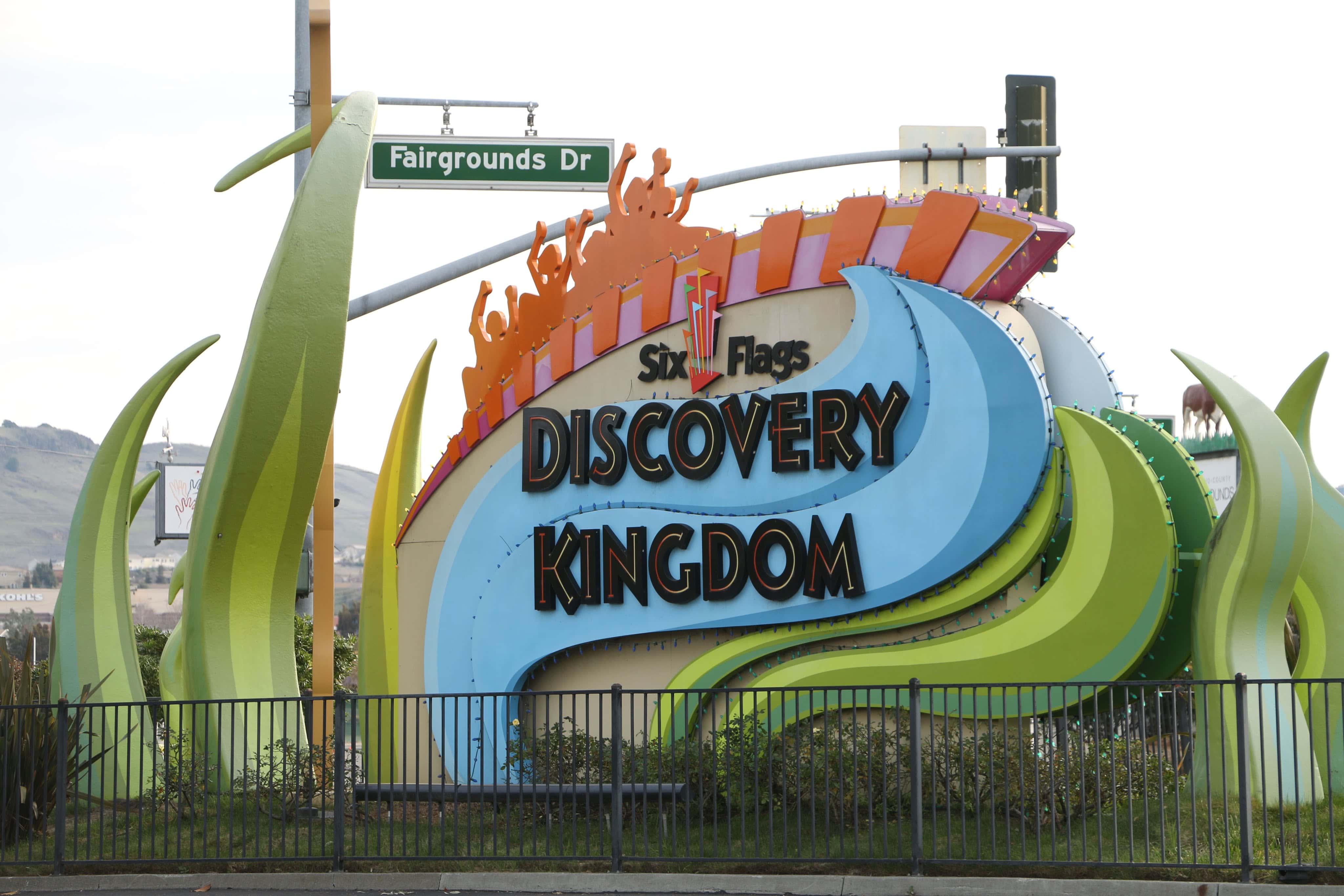 Five Arrested For Disturbance At Six Flags Discovery Kingdom Private