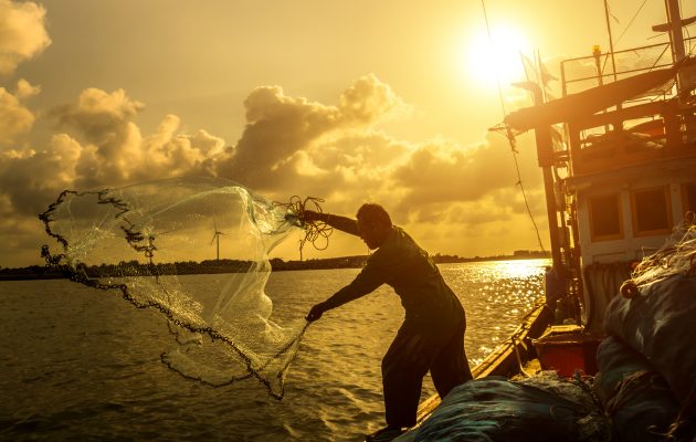crab-fisherman-at-sunset