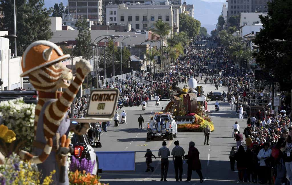 Fire on Rose Parade Float Blamed for Breaking Up the Rose Parade Early ...