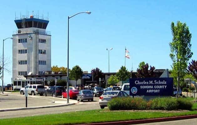 charles-m-schulz-airport-sign-tower