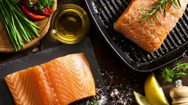 istock_1419_fishcooking