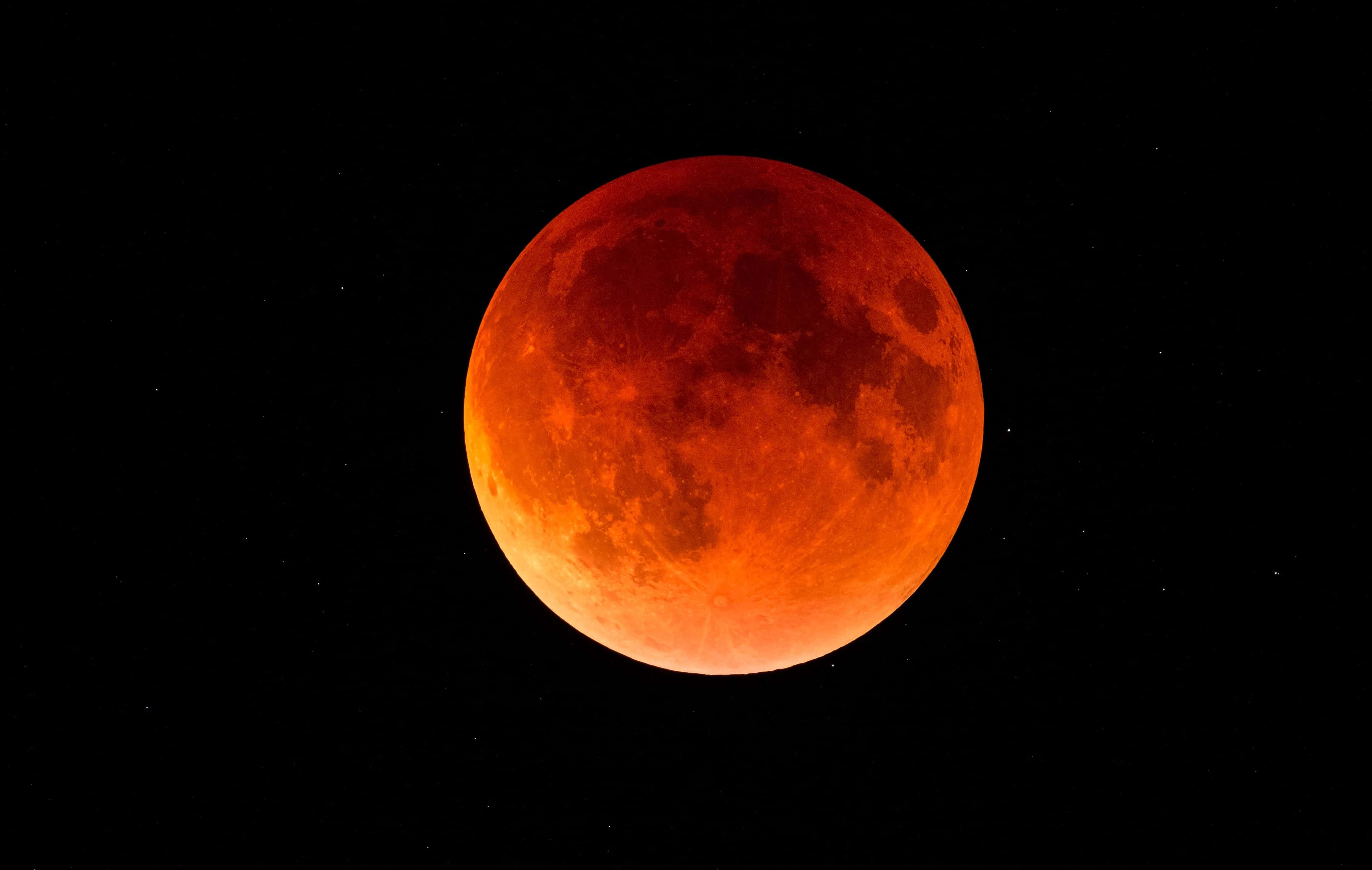 lunar-eclipse-actual-moon