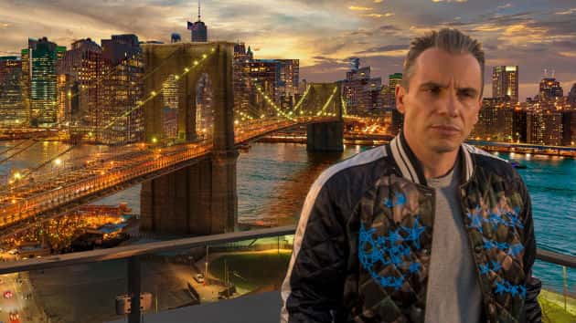 e_sebastian_maniscalco_stay_hungry_01182019