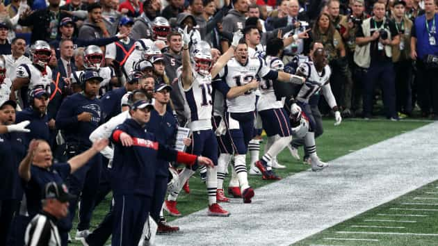 Patriots defeat Rams in lowest-scoring SB ever 13-3