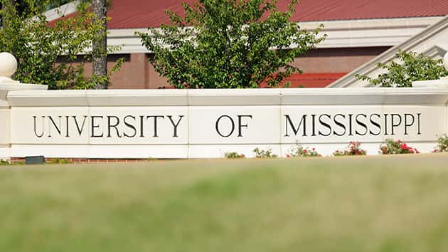 Eight Ole Miss basketball players kneel during national anthem | KSRO