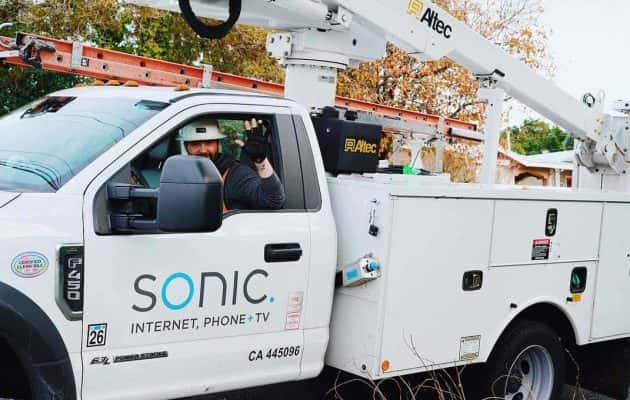 sonic-net-truck