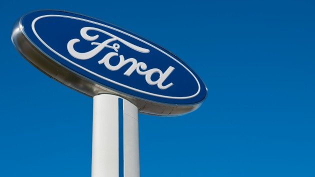 istock_71719_forddealer