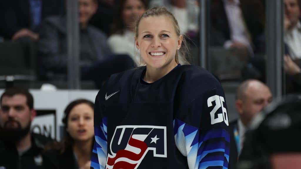 Kendall Coyne on breaking barriers with the Sharks | KSRO