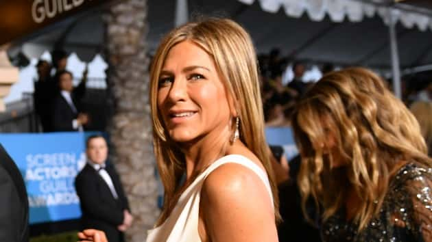 Jennifer Aniston S Nude Portrait Is Being Auctioned Off For COVID Relief KSRO