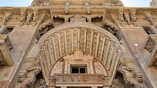 istock_063020_baronempainpalace