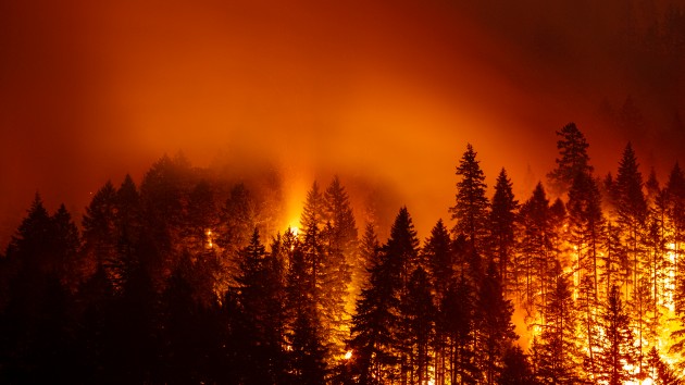 Death toll climbs to 17 as wildfires burn millions of acres across West ...