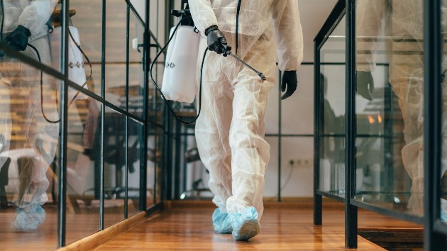 istock_92120_covidspraying
