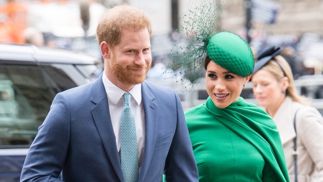 See Prince Harry and Meghan's 2020 family Christmas card ...