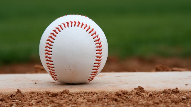 istock_4521_baseballmound