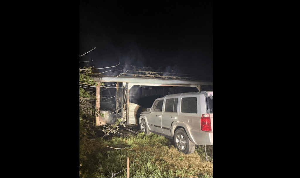 Fire Near Fulton Destroys Garage and Two Cars - Vimarsana News