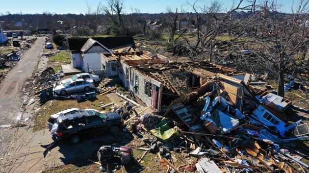 After deadly tornadoes hit South and Midwest, horror and hope emerge ...