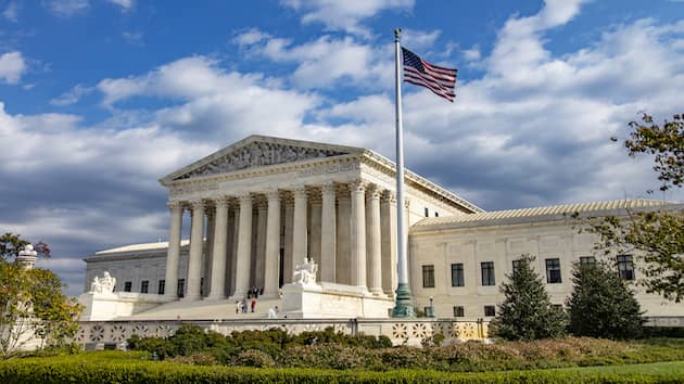 Man dies after setting himself on fire outside Supreme Court Building ...