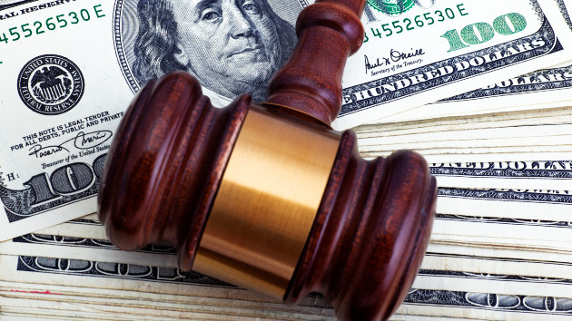 getty_52022_moneygavel