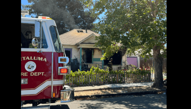10th-street-house-fire-8-6-22-petaluma-fire-department