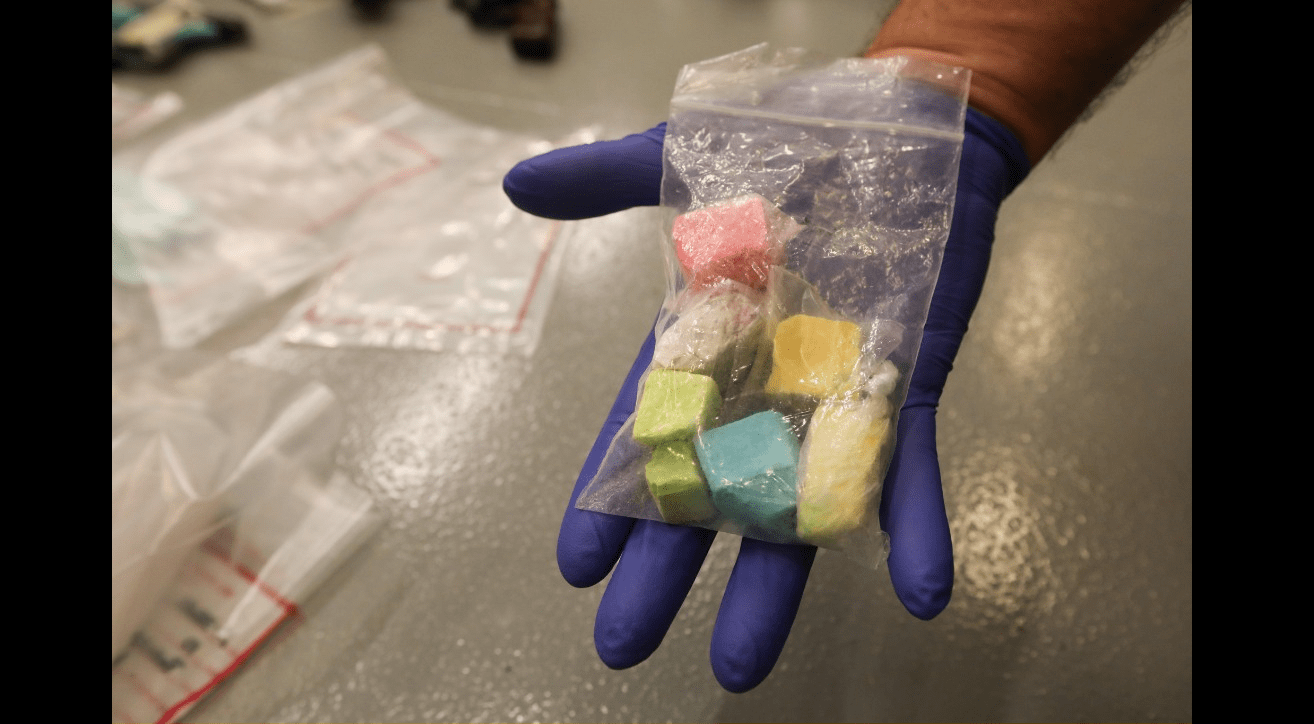 rainbow-fentanyl-confiscated-by-multnomah-county-sheriff