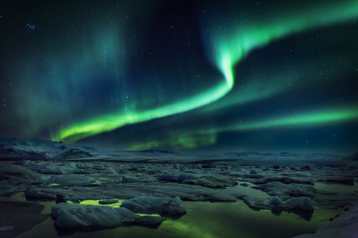 gettyimages_northernlights_081922