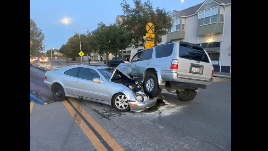 Petaluma Driver Suffers Head Injury In Wednesday Evening Crash KSRO