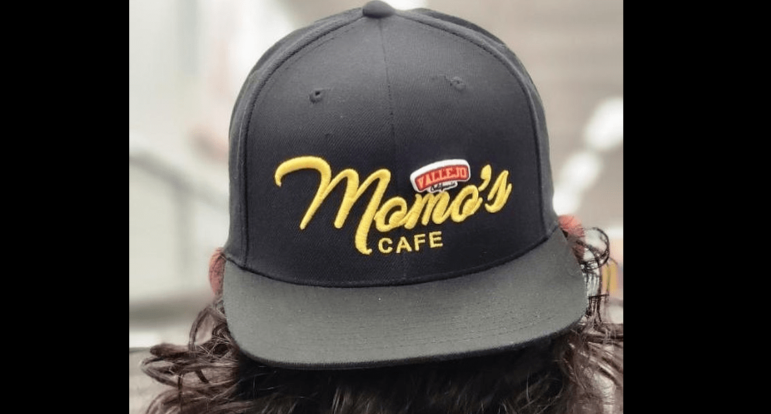 momos-cafe-hat-facebook
