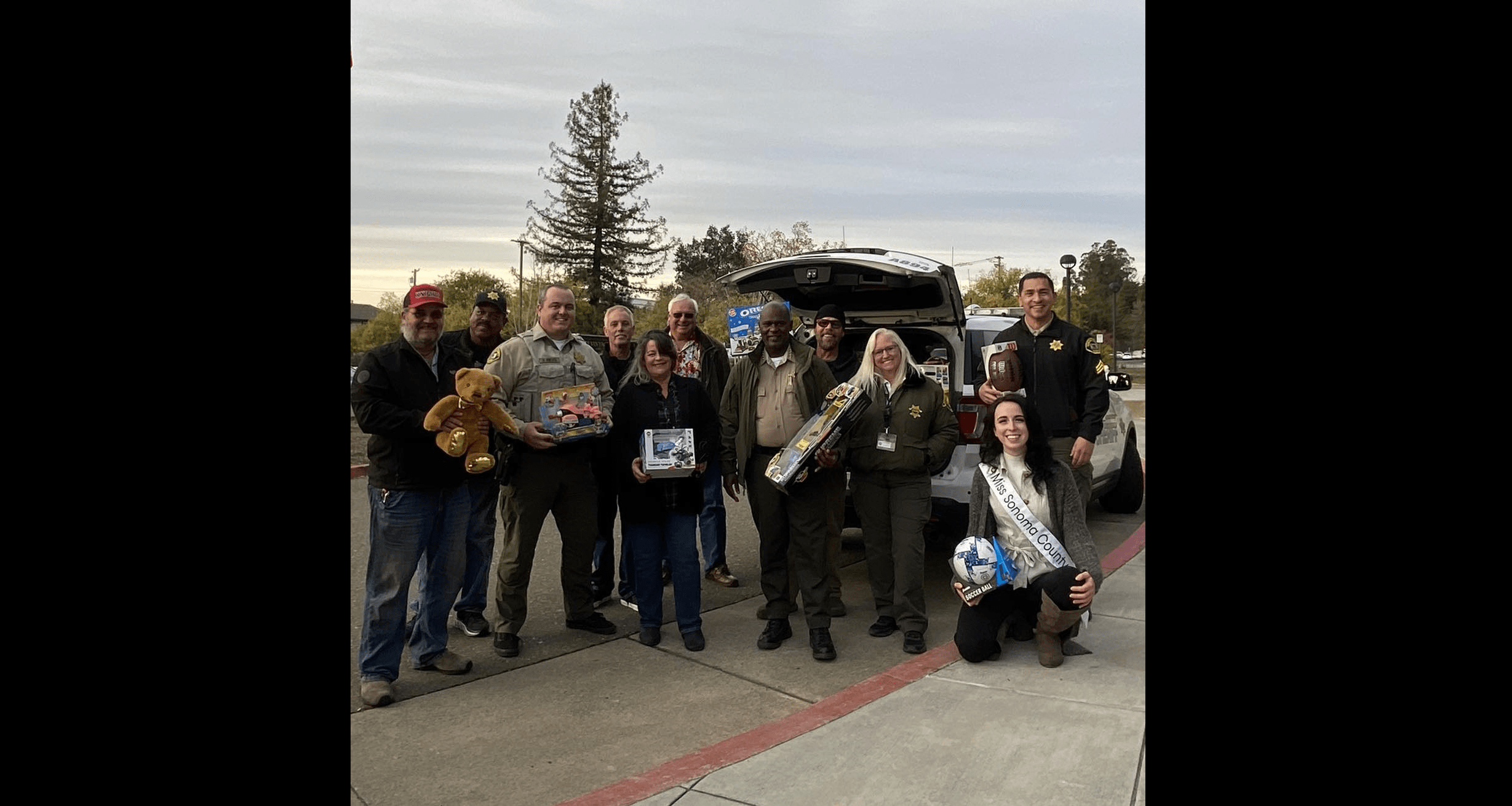 participants-in-toy-drive-12-2-22-sonoma-sheriffs-office