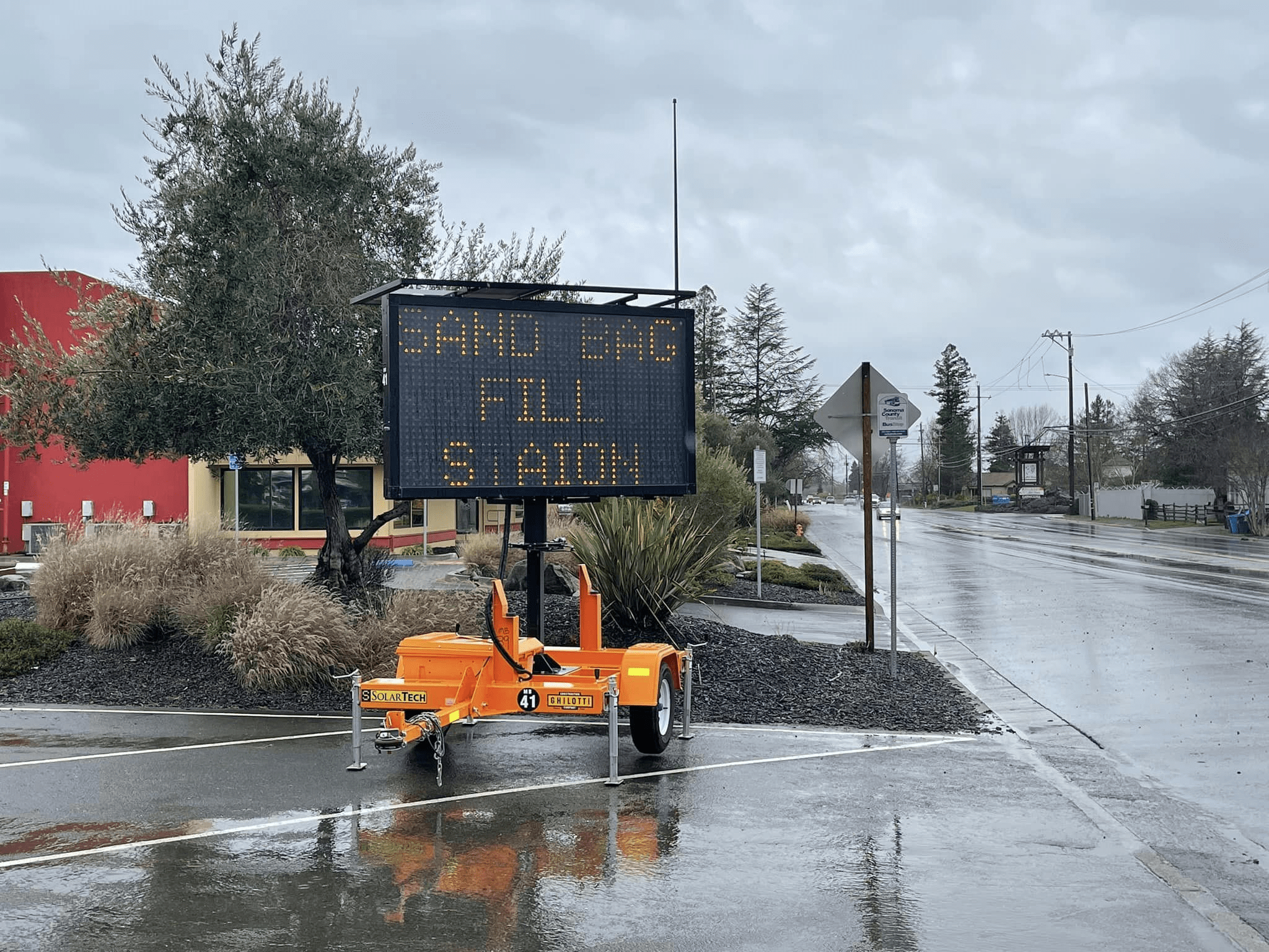 sand-bag-station-at-ghilotti-construction-238-todd-rd-sonoma-county-fire-district