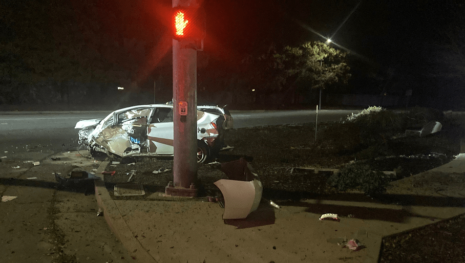 Man Suffers Injuries in Overturn Crash in Petaluma Thursday Night KSRO