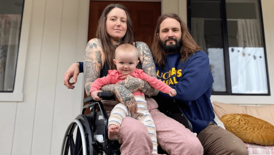 jessica-maroni-along-with-her-husband-dan-and-daughter-maria-gofundme
