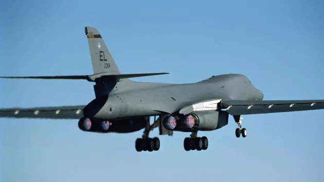 Air Force Crew Ejects Safely As B-1 Bomber Crashes During Landing In ...