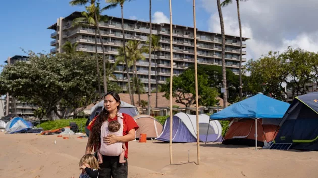 New Hawaii Bill Would Ban Foreigners From Buying Land On The Islands KSRO   GettyImages HawaiiHousing 02072494798.webp