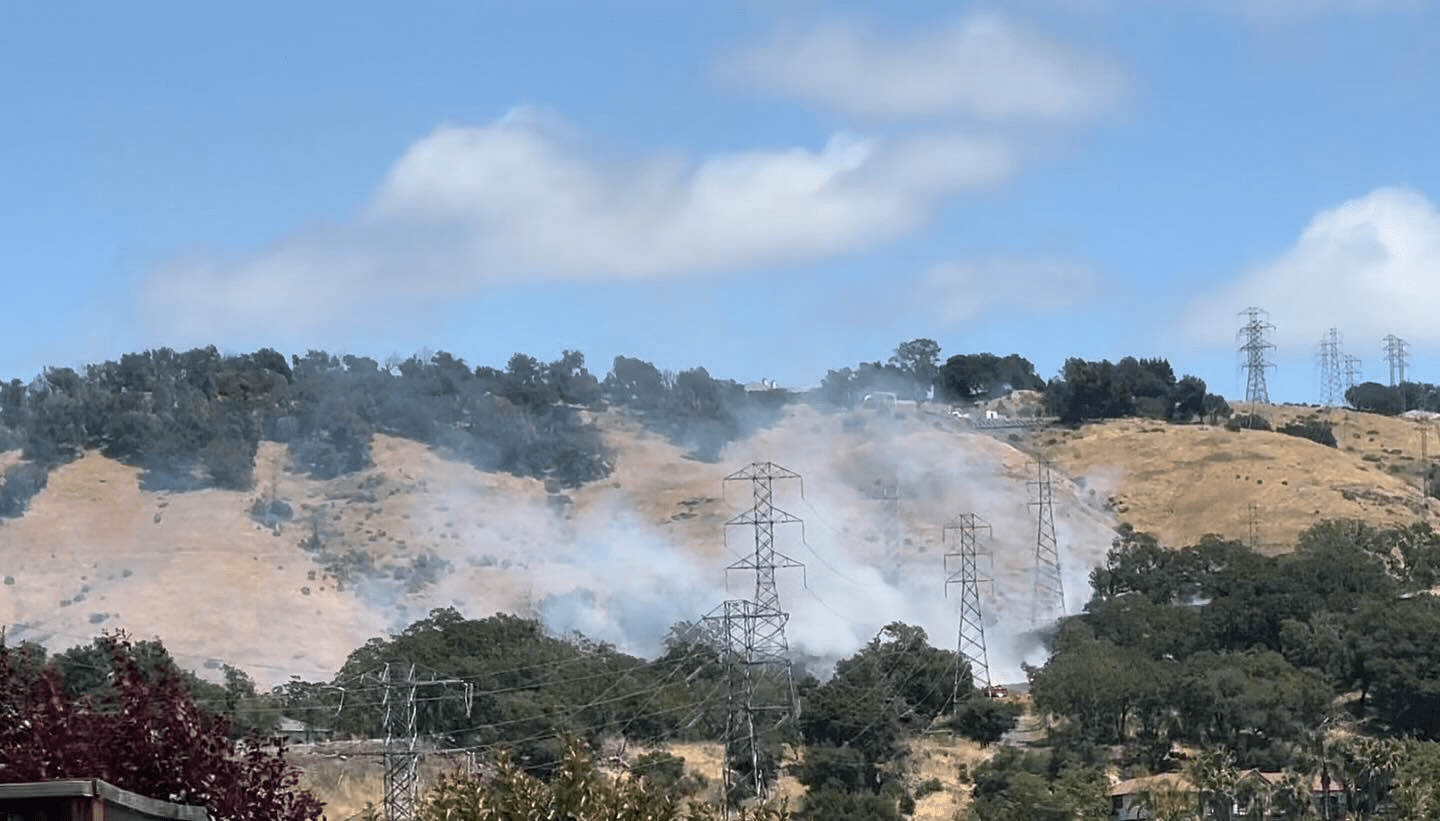 vegetation-fire-off-ursuline-drive-in-larkfield-area-5-25-24-santa-rosa-fire-department
