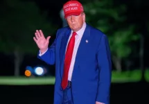 President Trump returns to the White House after speaking at a rally in Michigan. Washington Dc^ United States^ April 29 2025