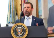 Swearing-in ceremony for former U.S. Senator Markwayne Mullin as he is sworn in as secretary of homeland security in the Oval Office of the White House. Washington^ D.C.^ March 24^ 2026.
