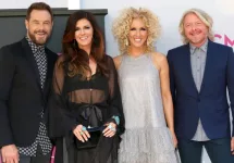 Little BIg Town^ Jimi Westbrook^ Karen Fairchild^ Kimberly Schlapman^ Philip Sweet at the Academy of Country Music Awards 2017 at T-Mobile Arena on April 2^ 2017 in Las Vegas^ NV