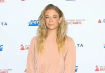 Leann Rimes at the 2020 Muiscares at the Los Angeles Convention Center on January 24^ 2020 in Los Angeles^ CA
