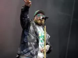 Teddy Swims performs on stage at the 2024 Soundside Music Festival. Bridgeport^ Connecticut - September 29^ 2024